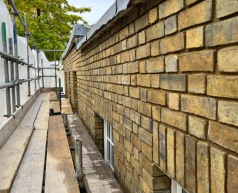 Lime mortar flush pointing - London